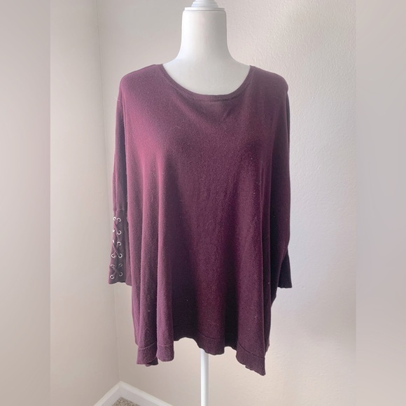 Jennifer Lopez Sweaters - Jenifer Lopez Sweater Size S/M Color Purple